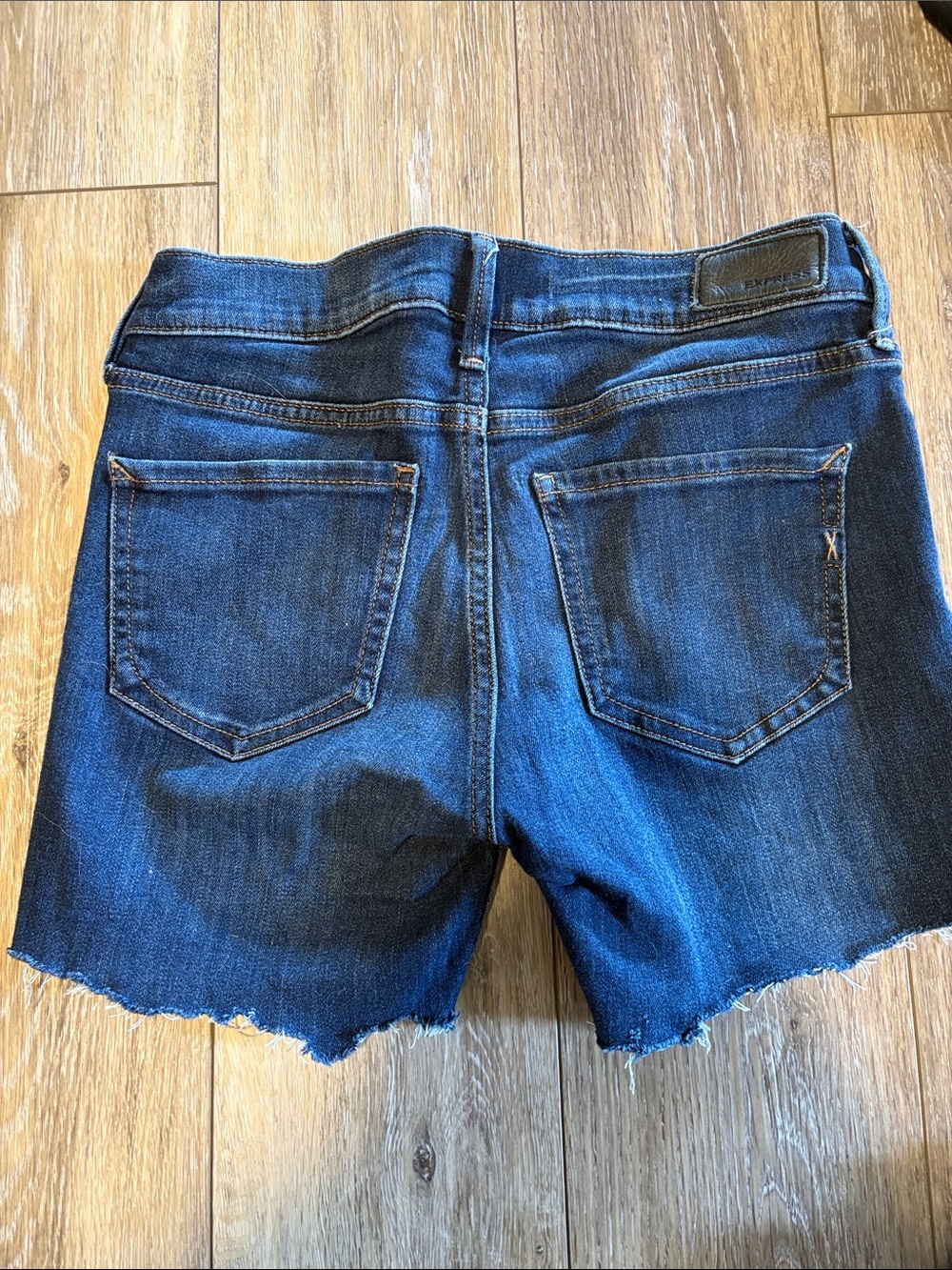EXPRESS Dark Wash Cutoff Denim Shorts